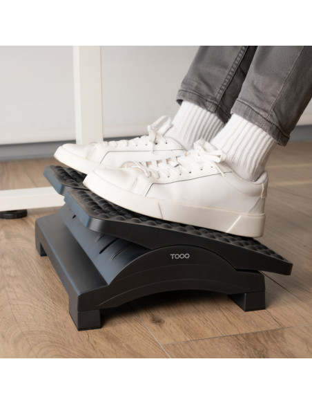 TooQ Reposapiés Ajustable en Altura e Inclinación, Negro