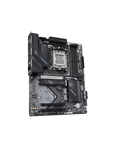 GIGABYTE X870 GAMING WIFI6 AMD X870 Zócalo AM5 ATX